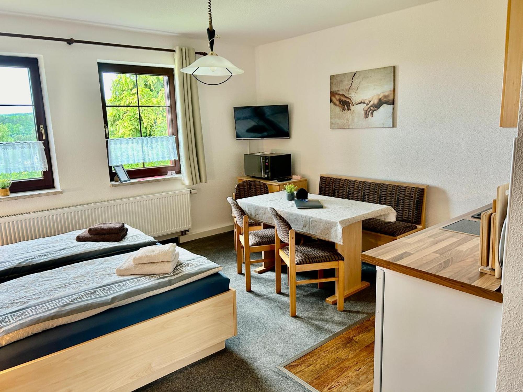 Ferienwohnungen 1 Bis 4 "Pumphut'S Scheune" Lengenfeld  Exterior foto